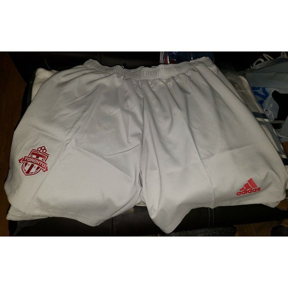 Adidas MLS Toronto FC 2021 Secondary Authentic Shorts Men's Size L NWT - Picture 1 of 7